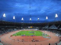 FB体育网页版-年度焦点之战，快船强压老鹰，一场定义赛季的攻防博弈