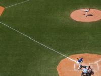 FB体育APP-逆转之夜，德罗赞关键一击，新疆队力克开拓者