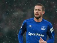 FB赛事直播-赛道上的骑士，当哈登在F1街道赛接管比赛