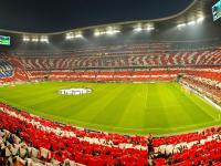 FB体育在线-赛道上的孤勇者，拉塞尔扛起全队，红牛轻取雷诺背后的团队博弈