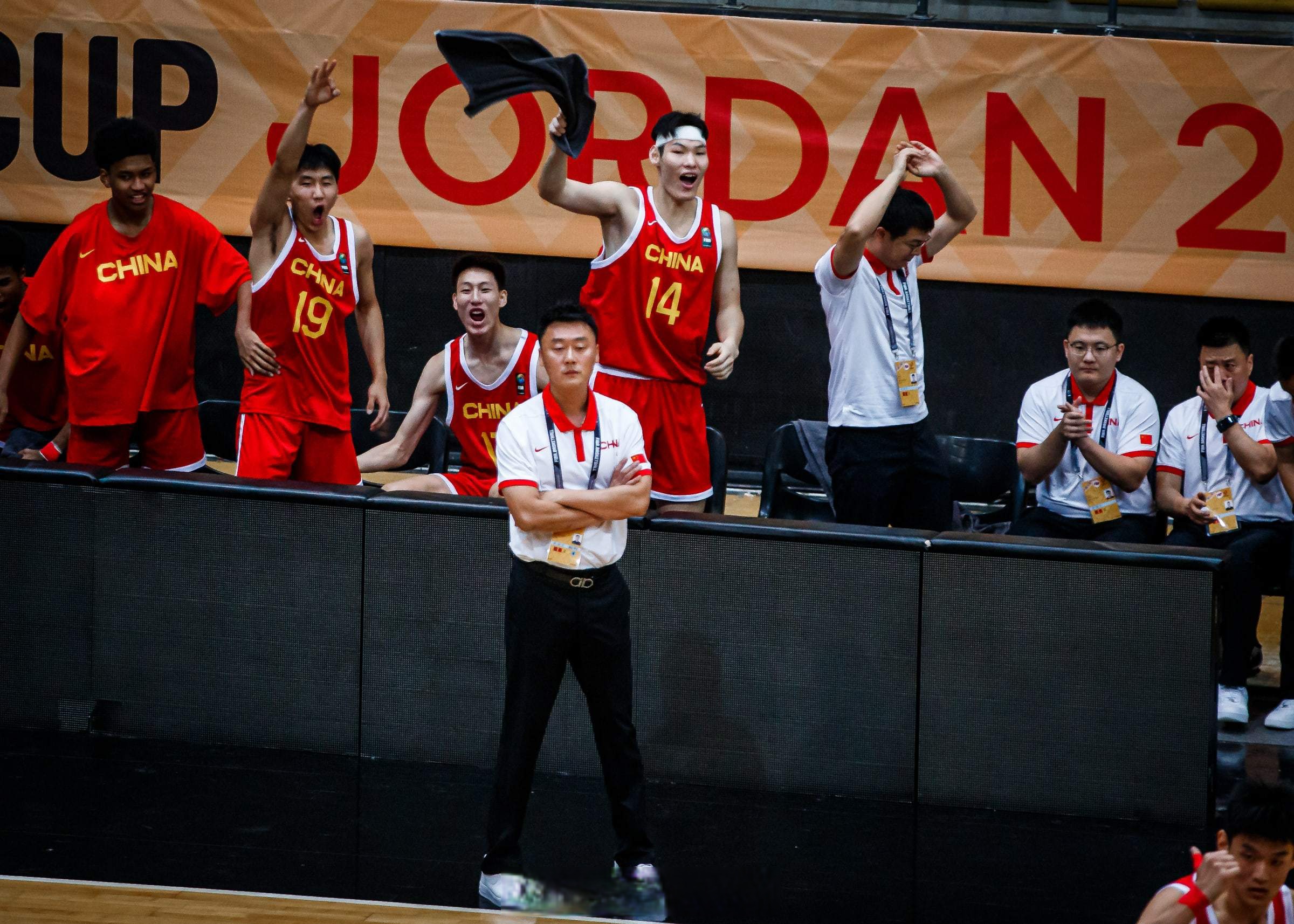 球队精神矍铄，备战即将展开的简单介绍