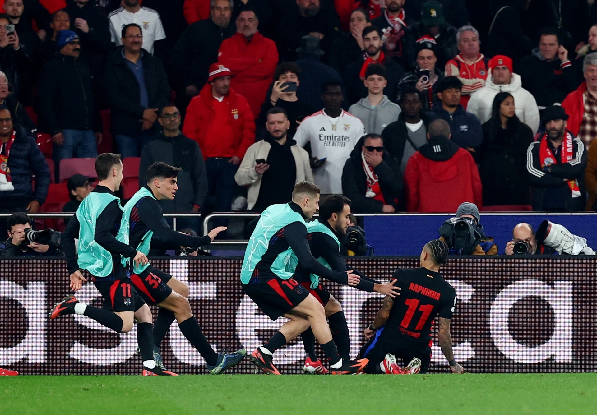 关键一球改变一切，欧冠赛场豪门悬念