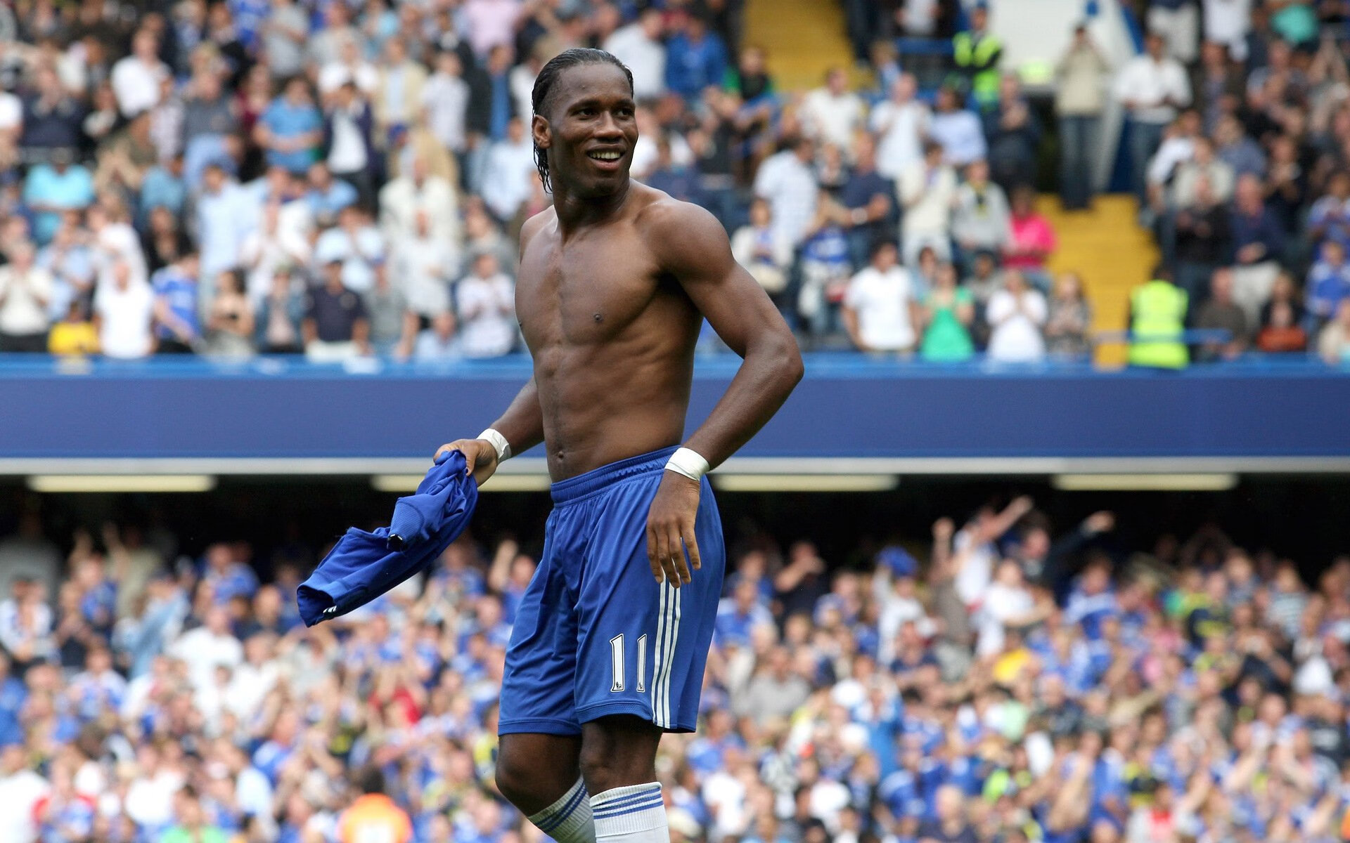 阿什拉夫欧冠封神之战,比利时铁骑强势晋级,西班牙王朝的黄昏?